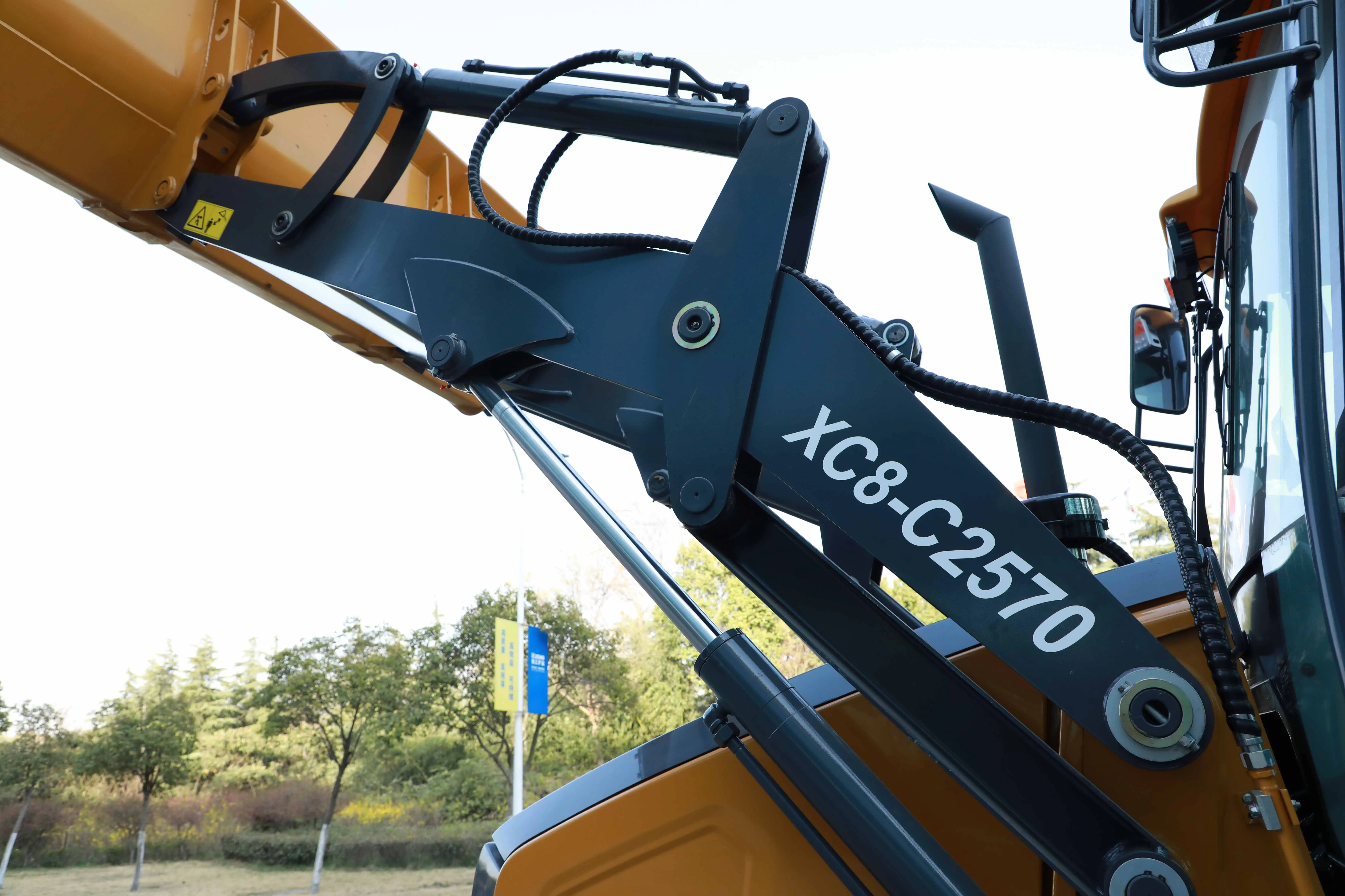 XCMG Official Brand Xc8-C2570 Small Wheel Backhoe Loader Farm Use Price